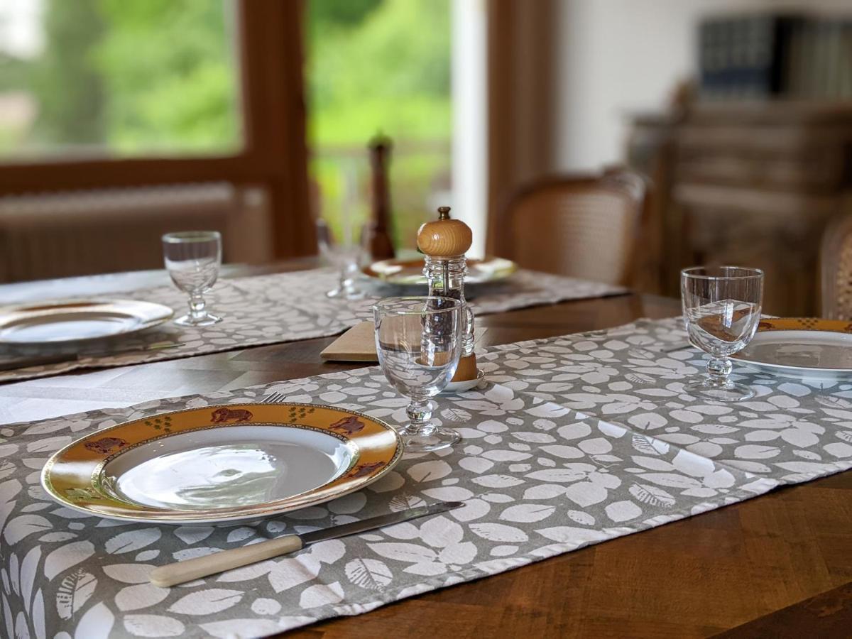 Le Vintage Grand Appartement 4 Etoiles Avec Jardin Proche Du Lac Annecy Exterior foto